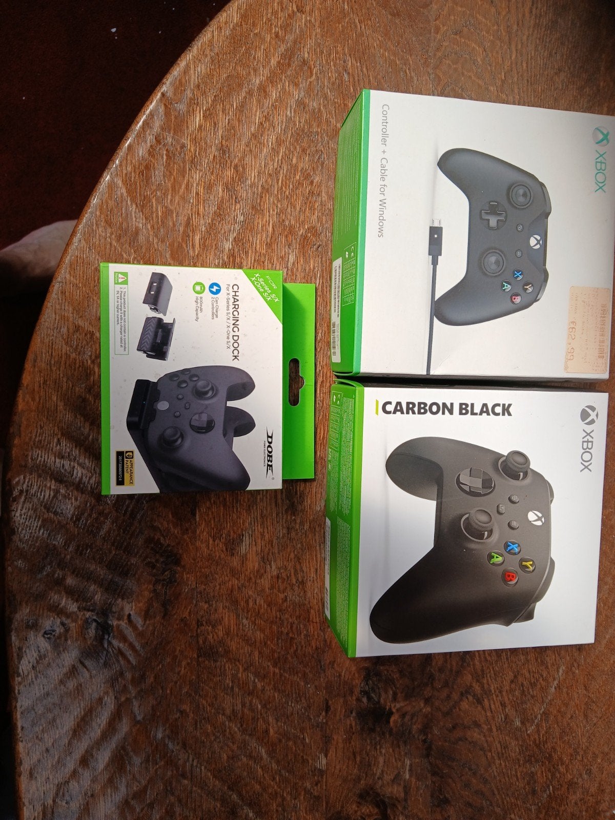 2x Xbox Series X/S Controllers + Oplaadstation, Ophalen, Xbox Series S, Nieuw, Controller