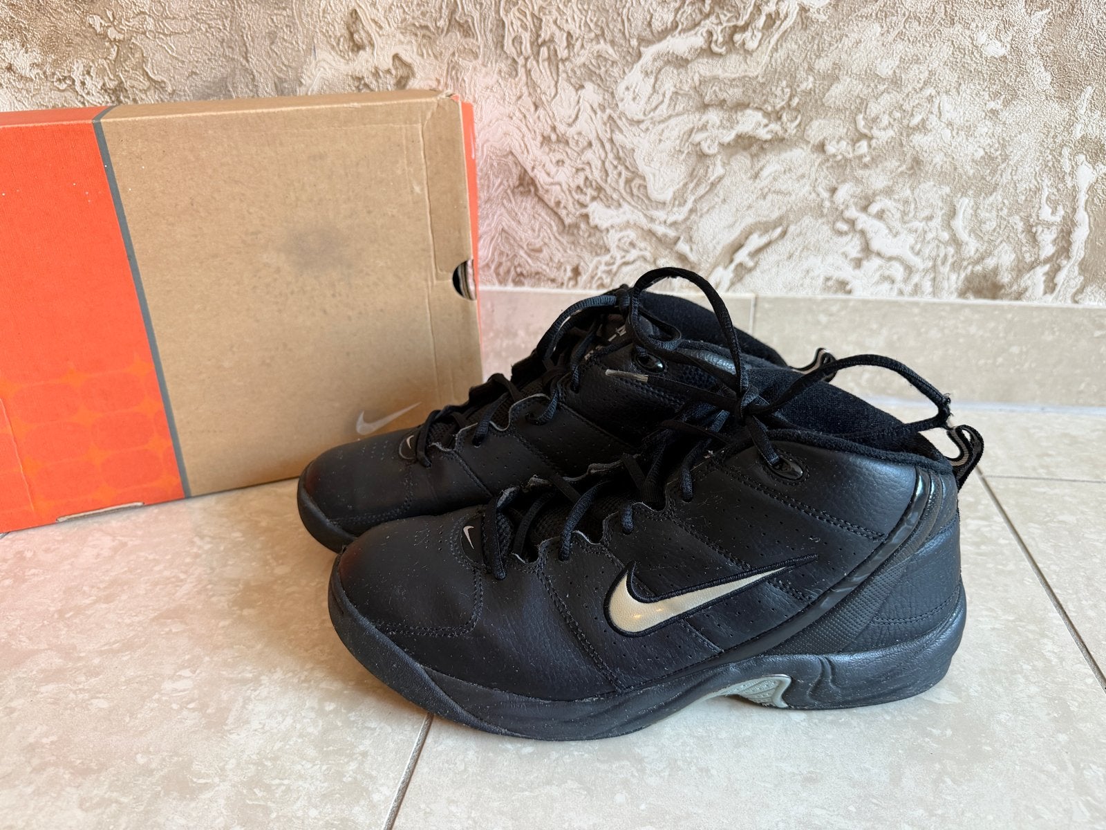 Nike The Overplay II Sneakers - Zwart, Maat 43, Ophalen of Verzenden, Gedragen, Zwart, Sneakers of Gympen