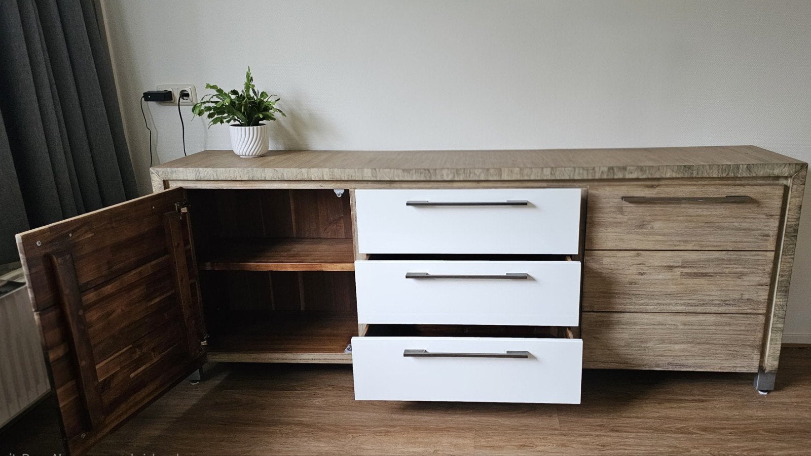 Dressoir houtkleur en wit, Ophalen, Gebruikt, 200 cm of meer, 25 tot 50 cm