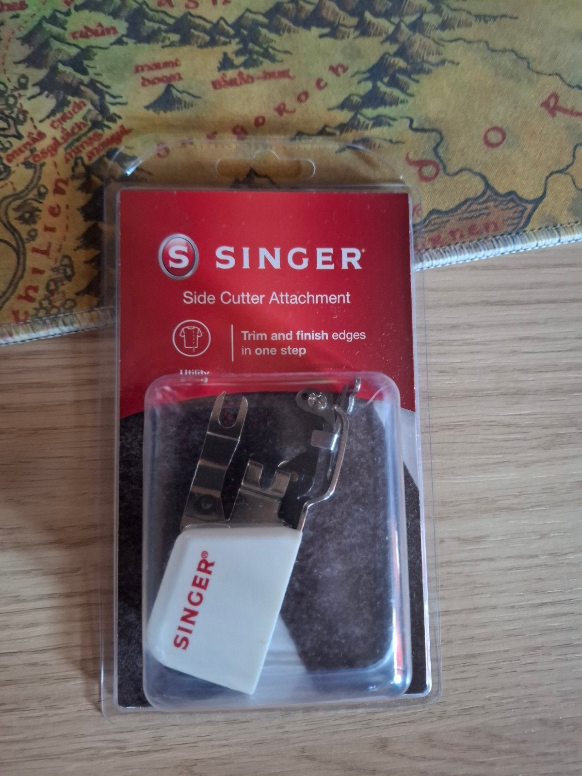 Singer Side Cutter Attachment | Nieuwstaat | 1x gebruikt, Ophalen of Verzenden, Zo goed als nieuw