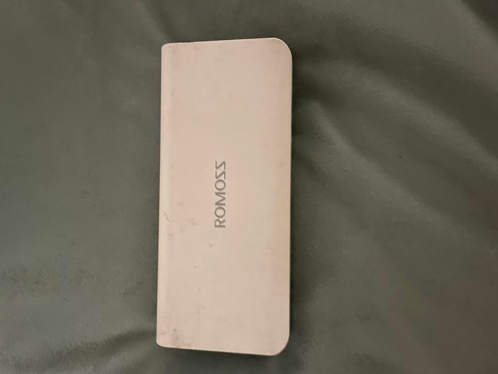 Powerbank, Telecommunicatie, Powerbanks, Zo goed als nieuw, Ophalen of Verzenden