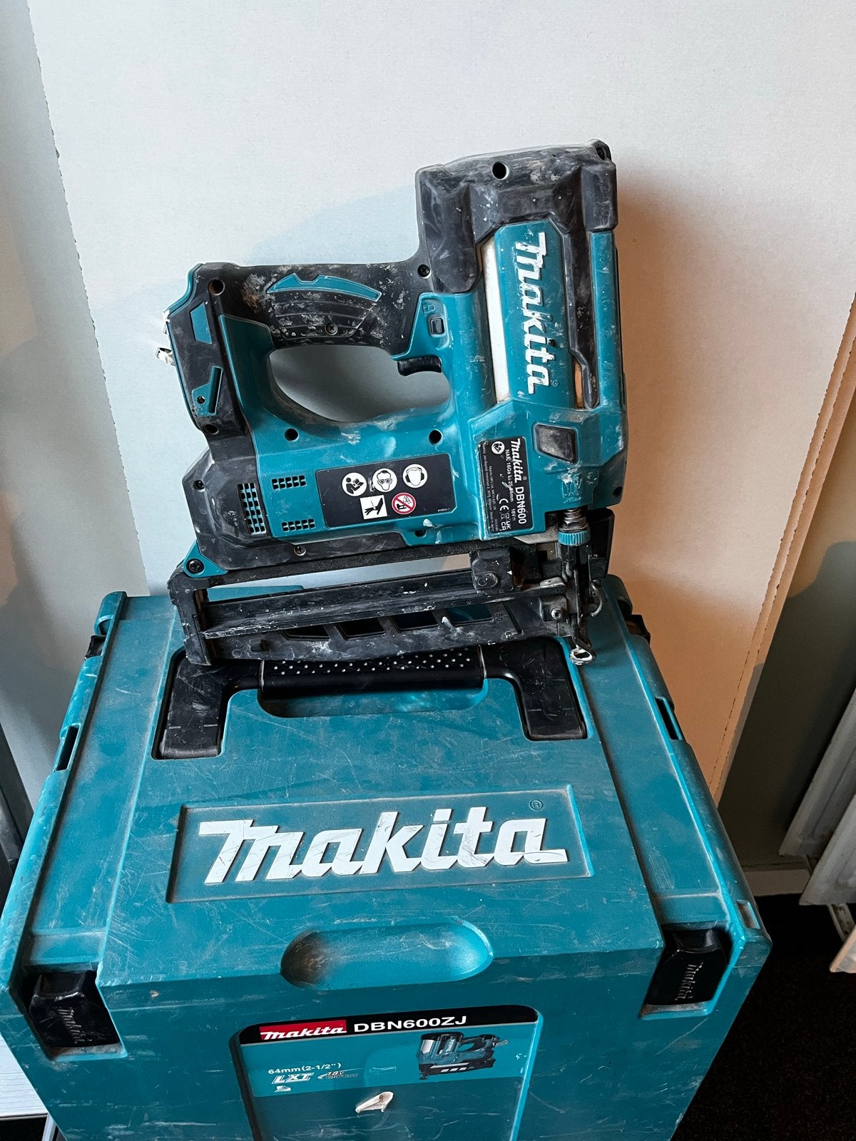 Makita DBN600 Tacker - Gebruikt maar in goede staat, Ophalen of Verzenden, Gebruikt