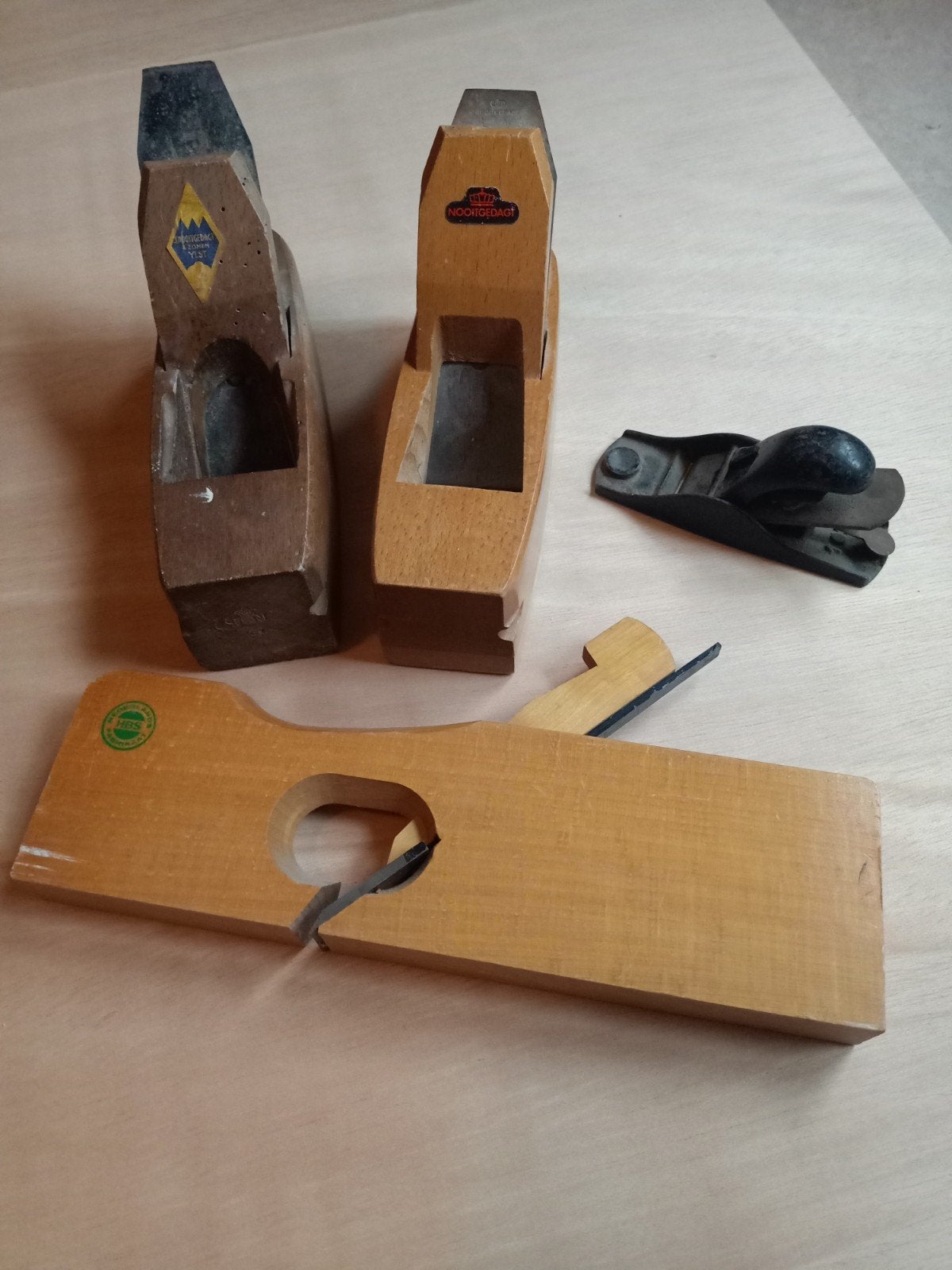 Set van 4 vintage schaven - Nooitgedacht en HBS, Ophalen of Verzenden, Gebruikt, Overige typen, Nooitgedacht