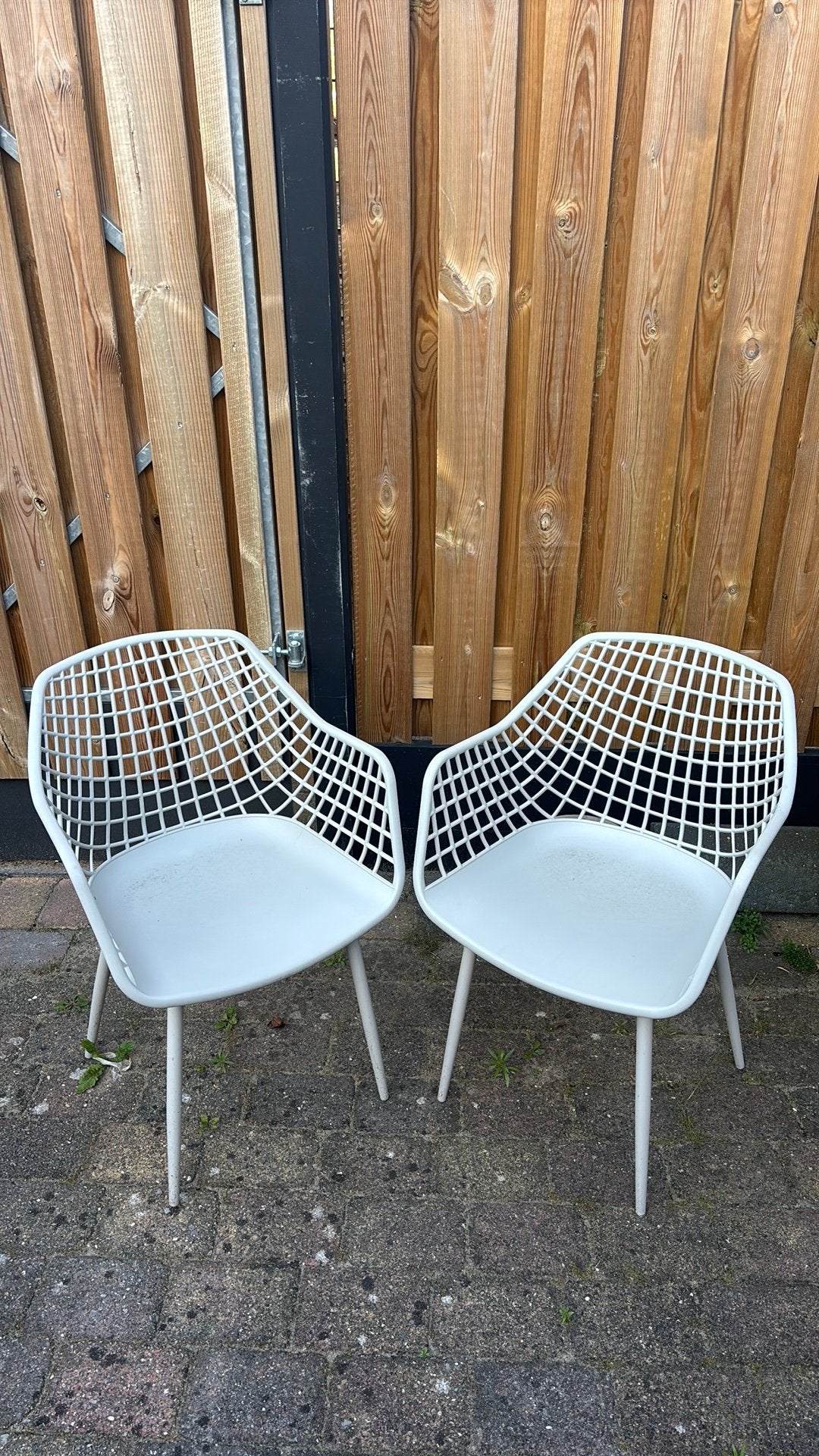 Twee mooie kuipstoelen van de Kwantum, Ophalen, Zo goed als nieuw, Kunststof