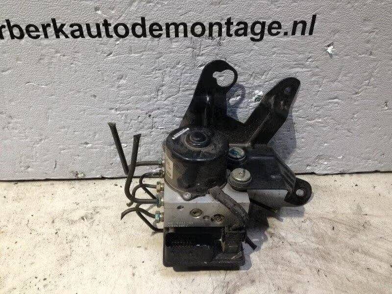 ABS POMP Ford Fiesta 4 (01-1995/01-2002) (98fb-2m110-ab), Auto-onderdelen, Gebruikt, Ophalen of Verzenden, Henry-Ford-Straße 1 50735 Köln, DE