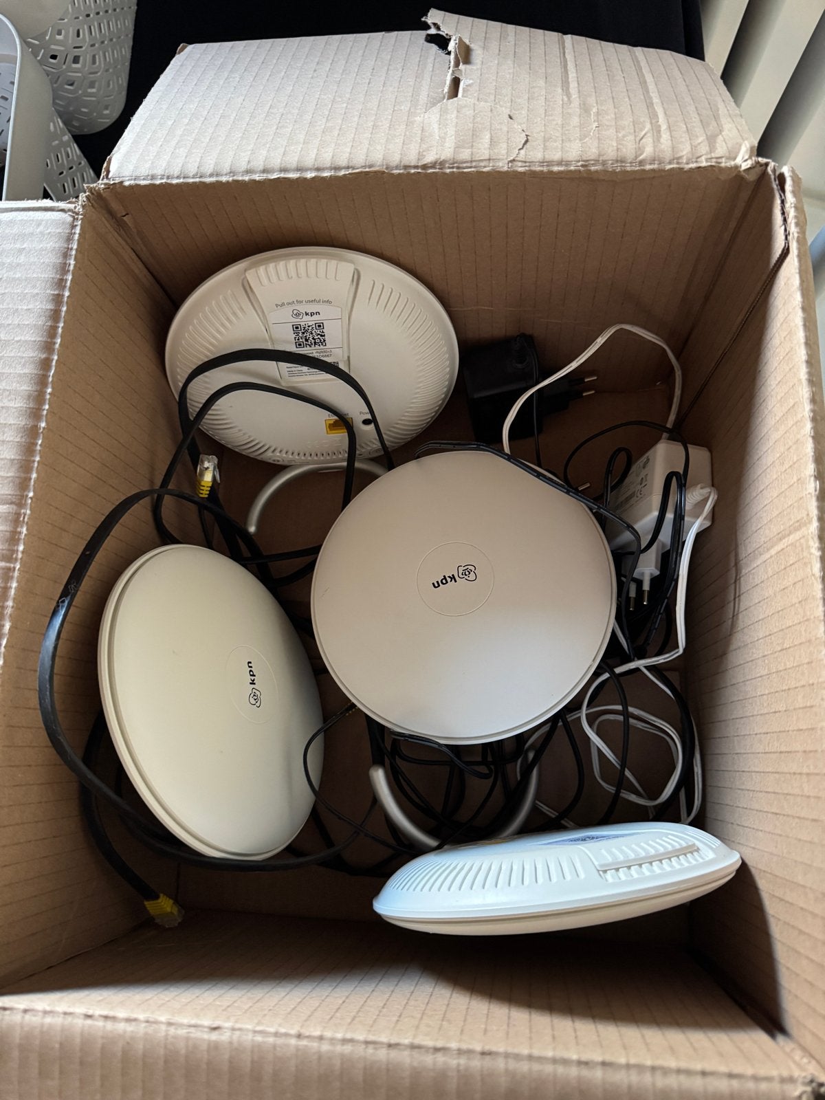 4 KPN Superwifi punten (1 adapter mist), Verzenden, Gebruikt, Router
