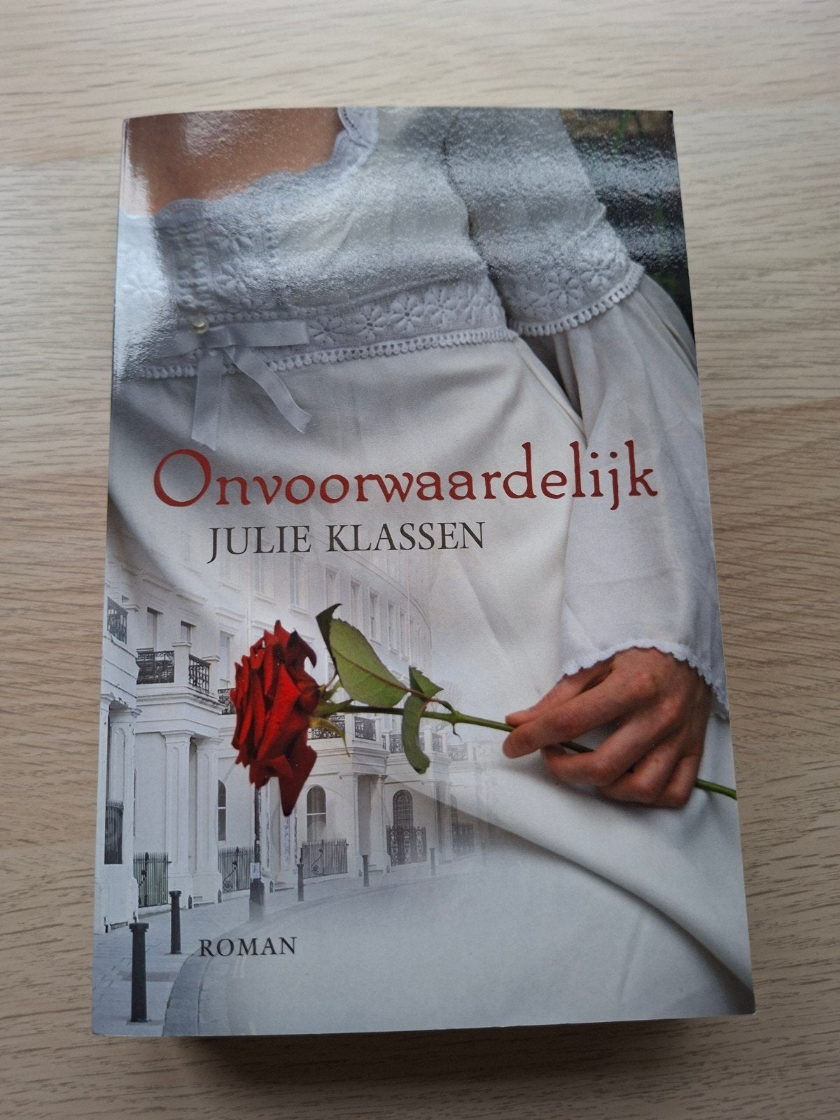 Onvoorwaardelijk van Julie Klassen, Boeken, Ophalen of Verzenden