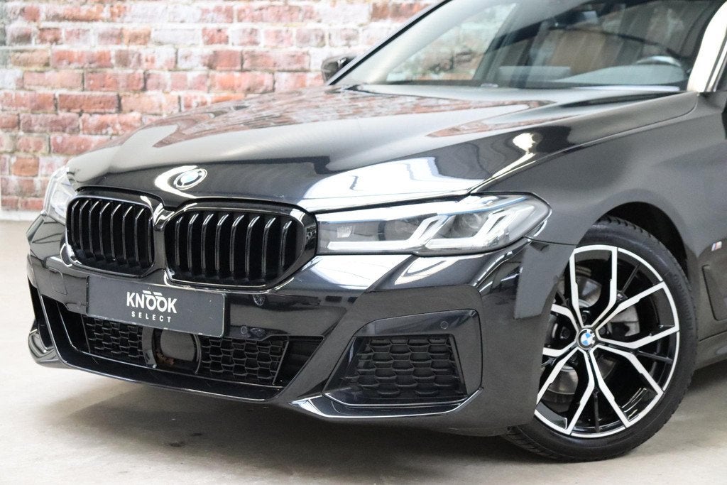 BMW 5-serie Touring 520i High Executive M Sport Pakket Autom, 1998 cc, Gebruikt, 4 cilinders, 2000 kg