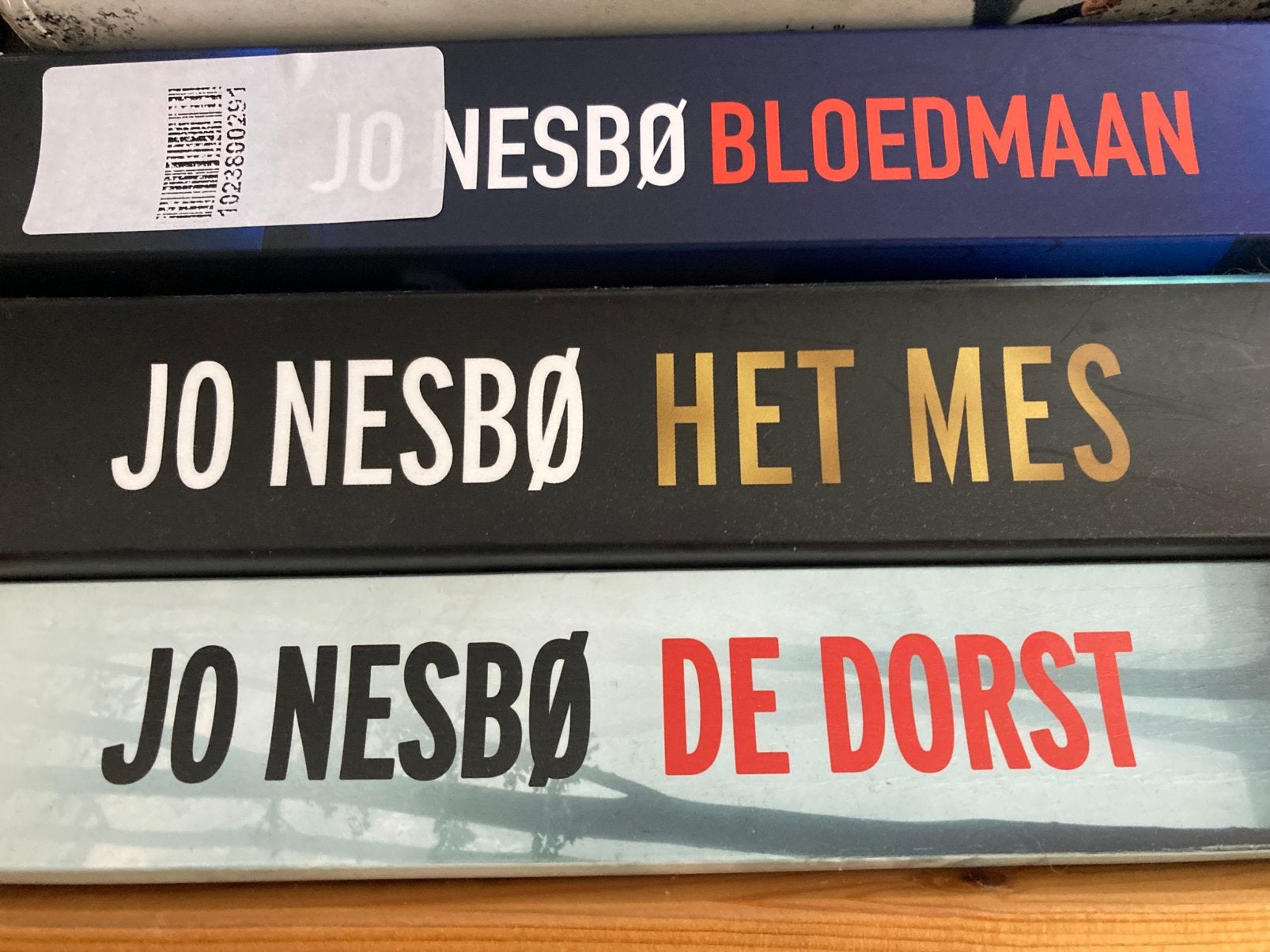 Jo Nesbo, Ophalen of Verzenden, Zo goed als nieuw