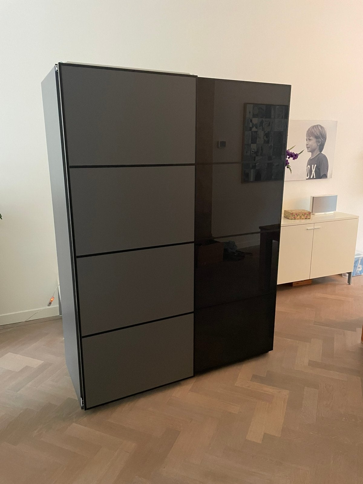Pax kledingkast met schuifdeuren, Ophalen, 50 tot 75 cm, Glas, 200 cm of meer