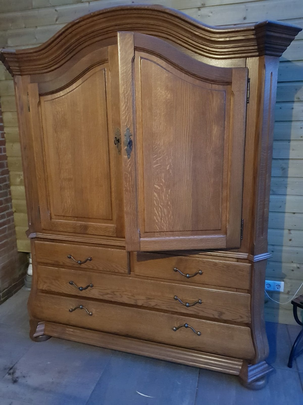 Grote eiken kast, Antiek en Kunst, Antiek | Meubels | Kasten, Ophalen