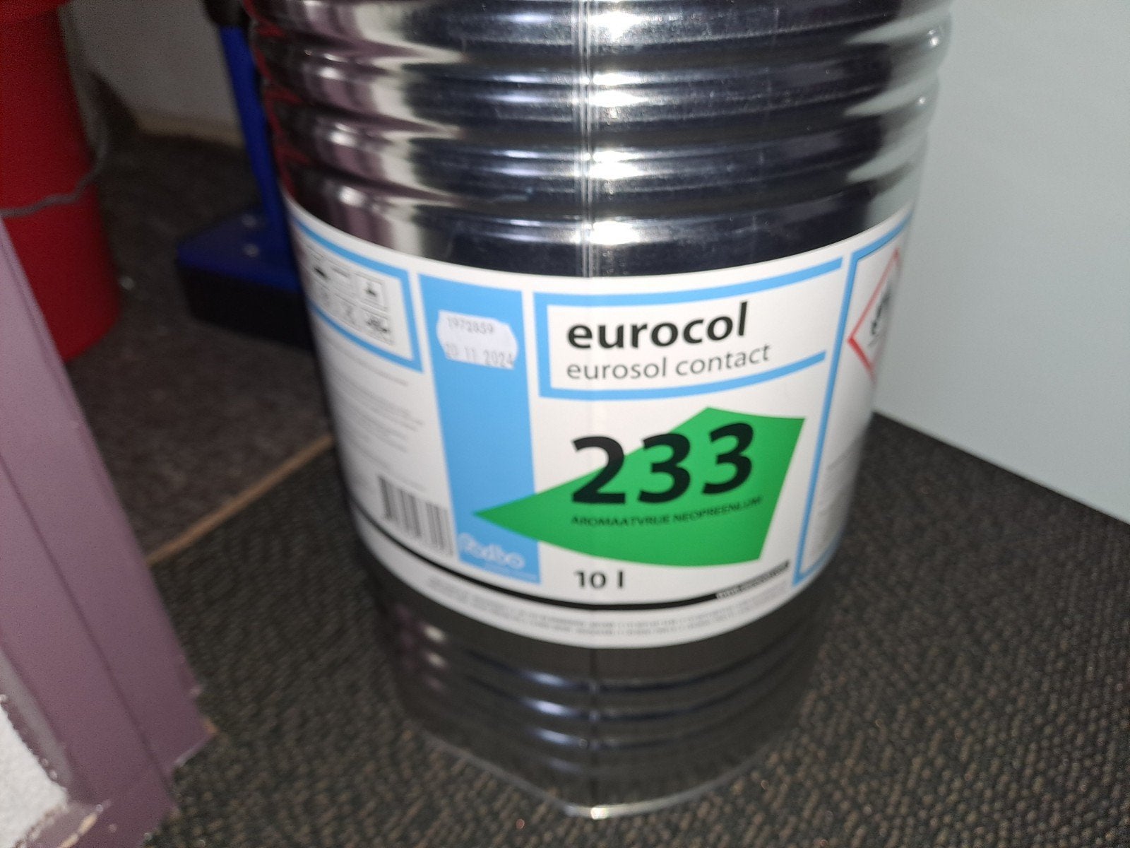 lijm voor tapijt 10 liter ik heb nog een, Ophalen, Nieuw, Wit