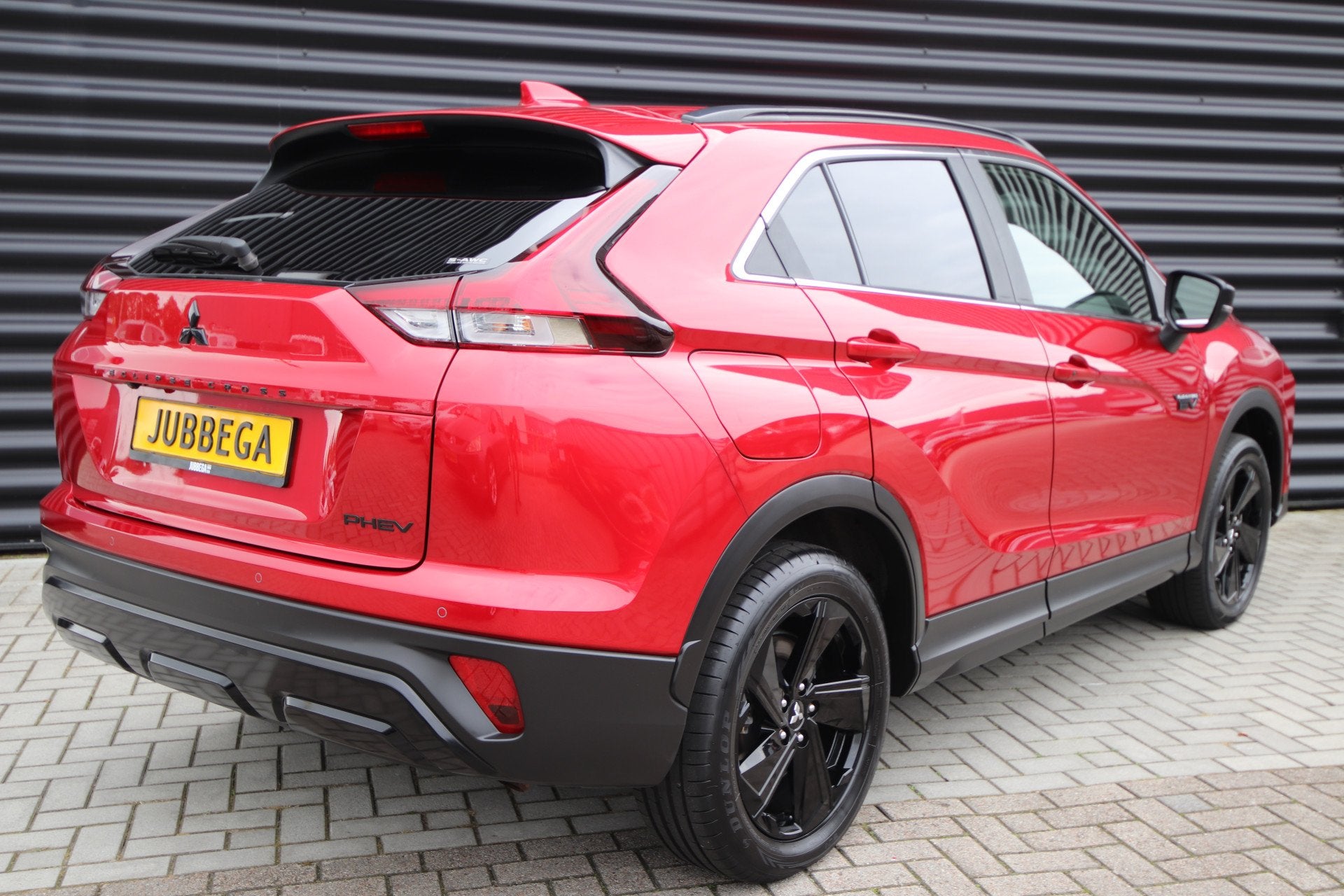 Mitsubishi Eclipse Cross 2.4 PHEV Black Edition Red Diamond, Auto's, Automaat, Bedrijf, Vierwielaandrijving, Hybride Elektrisch/Benzine