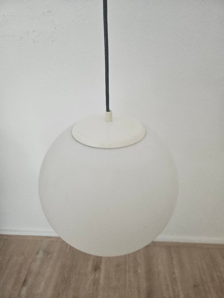 Retro bol hanglamp van melkglas, Ophalen of Verzenden, Gebruikt, Glas, Retro