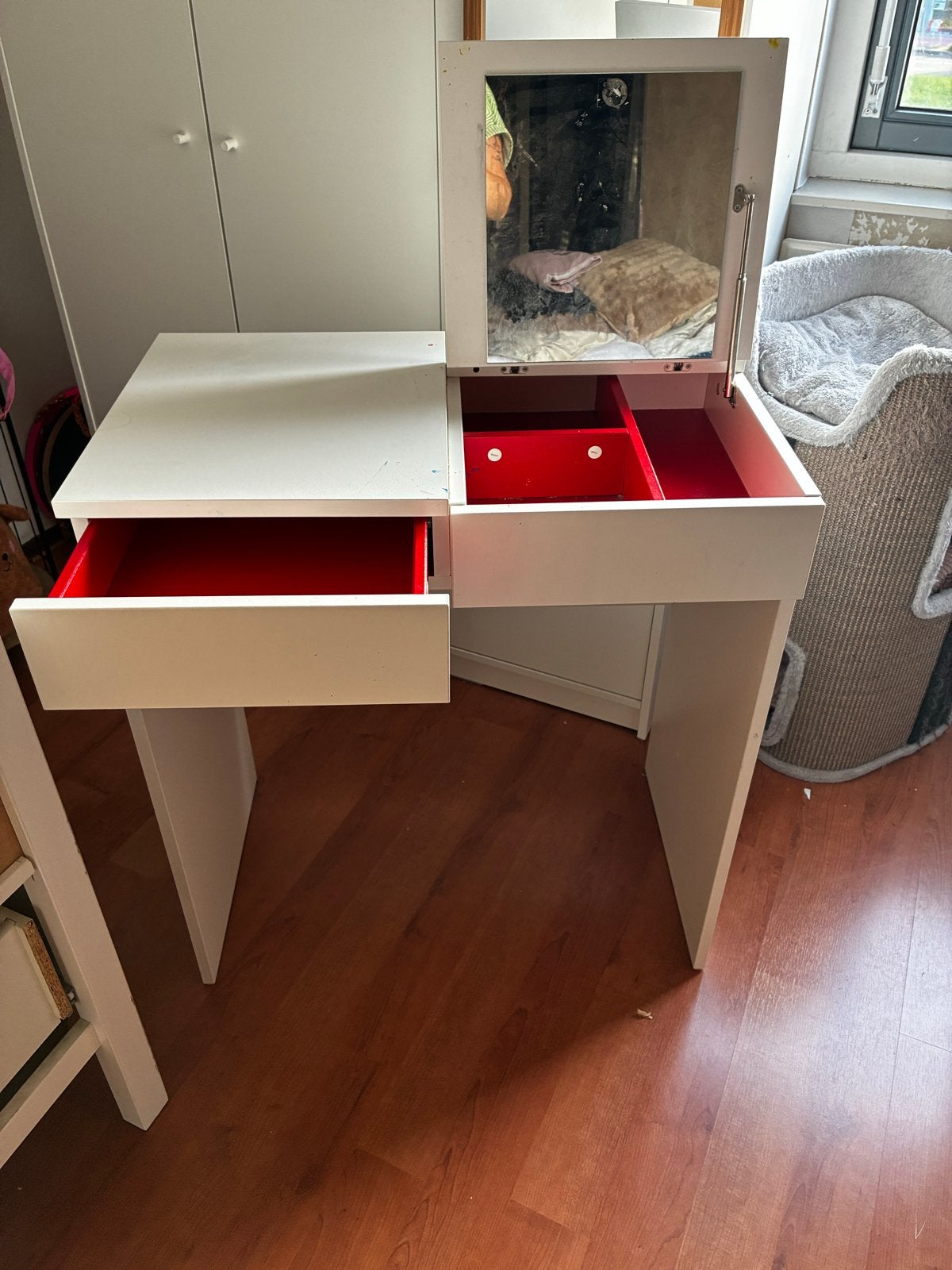 IKEA BRIMNES Toilettafel wit met spiegel en lades, Ophalen, 100 tot 150 cm, 50 tot 100 cm, Zo goed als nieuw