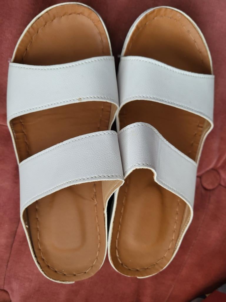 Witte slippers maat 38 nieuw, Ophalen of Verzenden, Nieuw, Wit