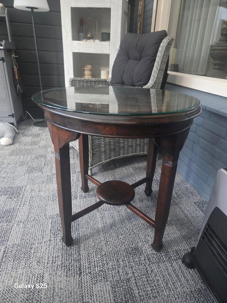 Mooie ronde tafel met geslepen glasplaat g, Ophalen of Verzenden