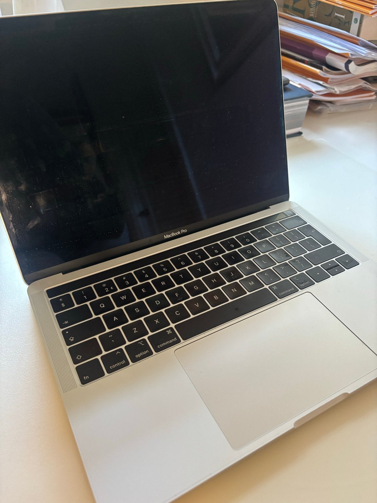 Foto 8 van MacBook Pro 13 inch - i5, 8GB RAM, 500GB opslag