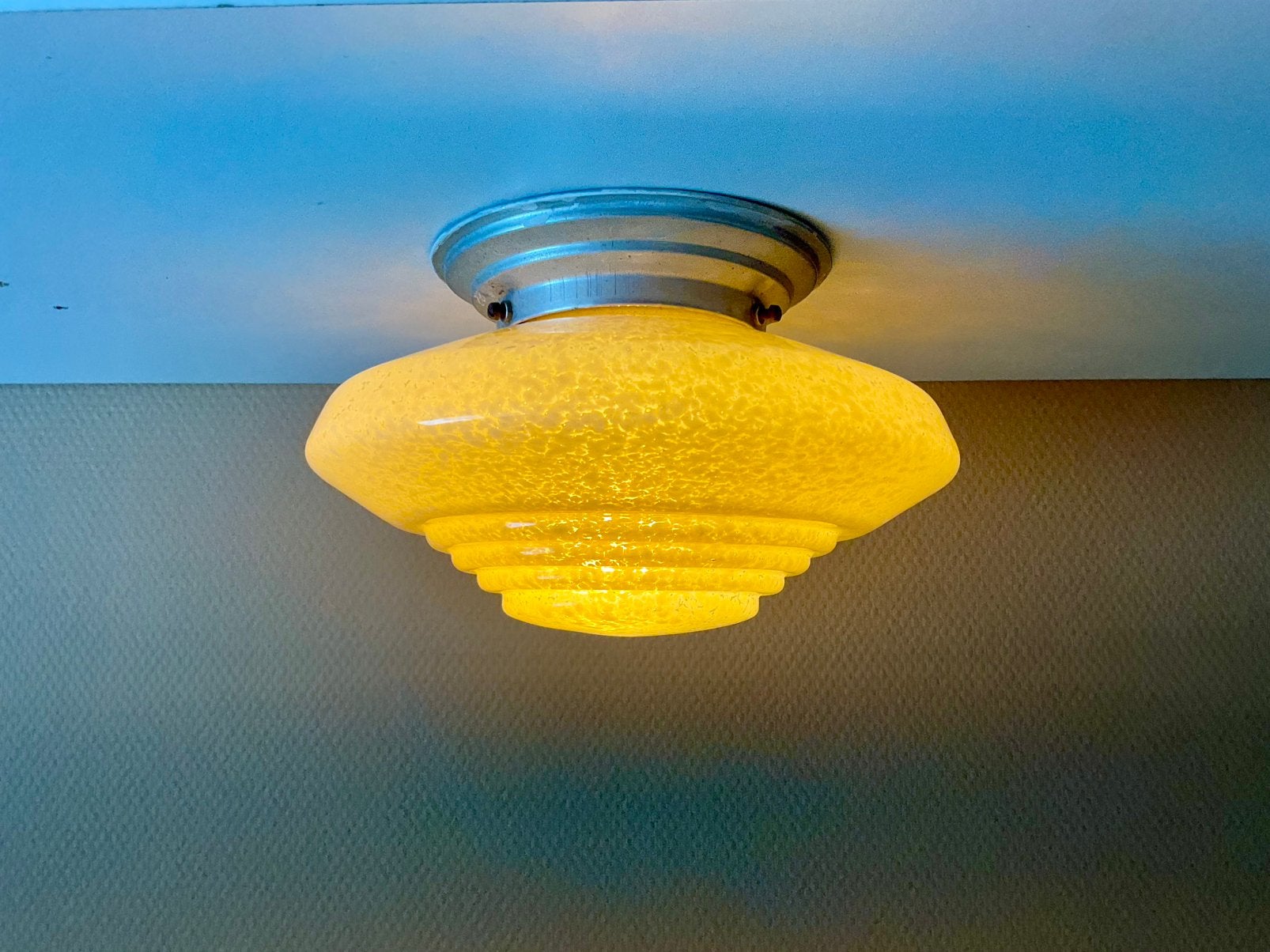 Prachtige art deco plafondlamp glas doorsnee 24 cm, Ophalen of Verzenden, Gebruikt, Glas