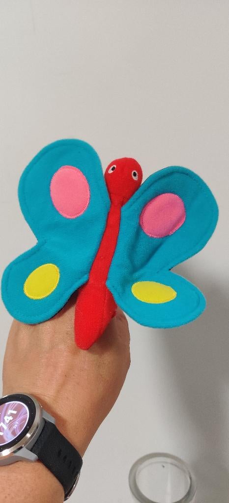 Kleurrijke vlinder hand/vinger pop – leuk voor kinderen Ikea, Kinderen en Baby's, Speelgoed | Knuffels en Pluche, Zo goed als nieuw