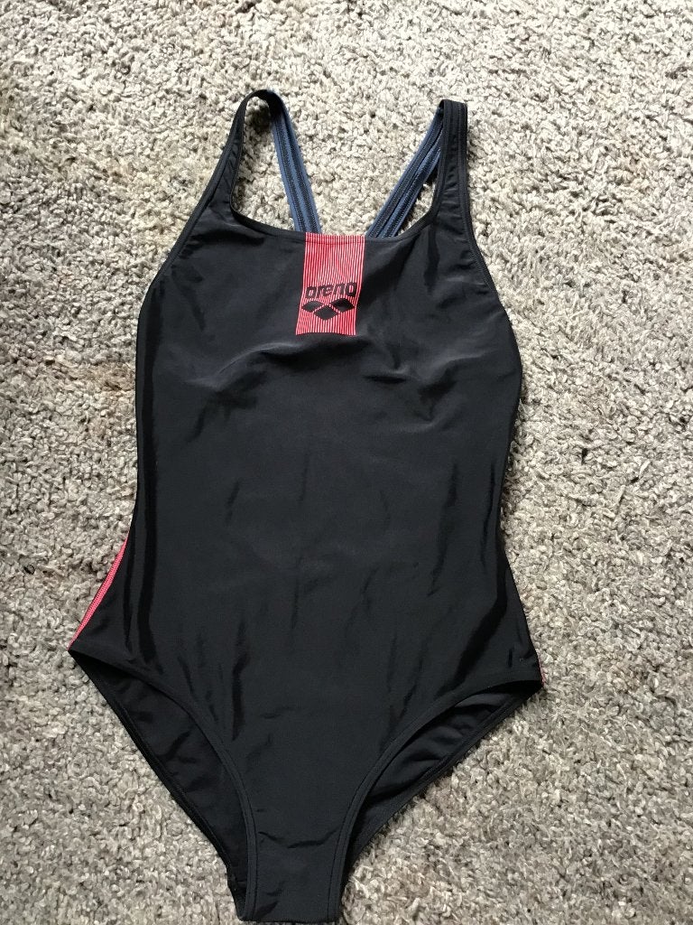 Arena badpak zwart maat 42, Kleding | Dames, Badmode en Zwemkleding, Zwart, Arena, Badpak, Ophalen of Verzenden