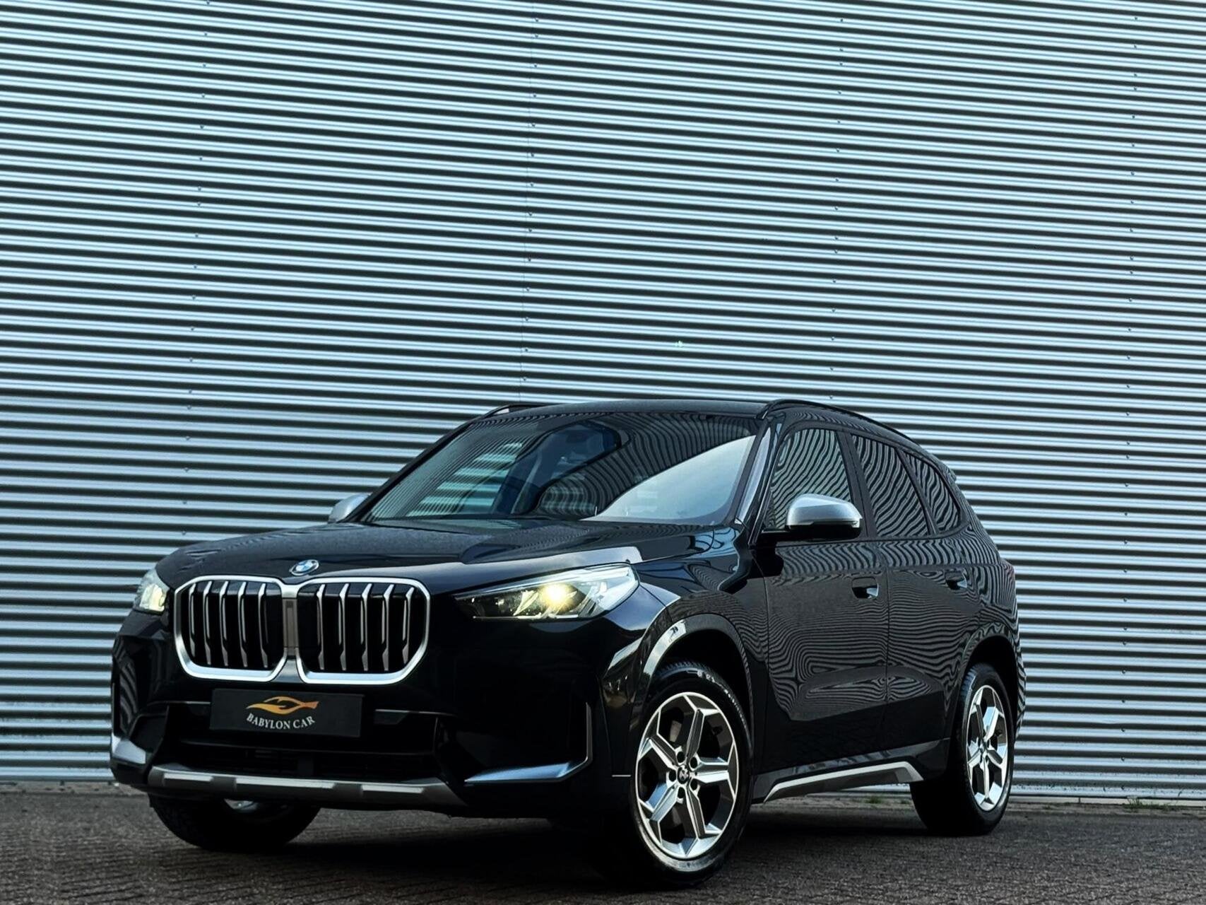 BMW X1 sDrive20i/X-line/Leder/Camera/Aut/Led/Stoelverwarming, 1525 kg, Gebruikt, 156 pk, Met garantie (alle)