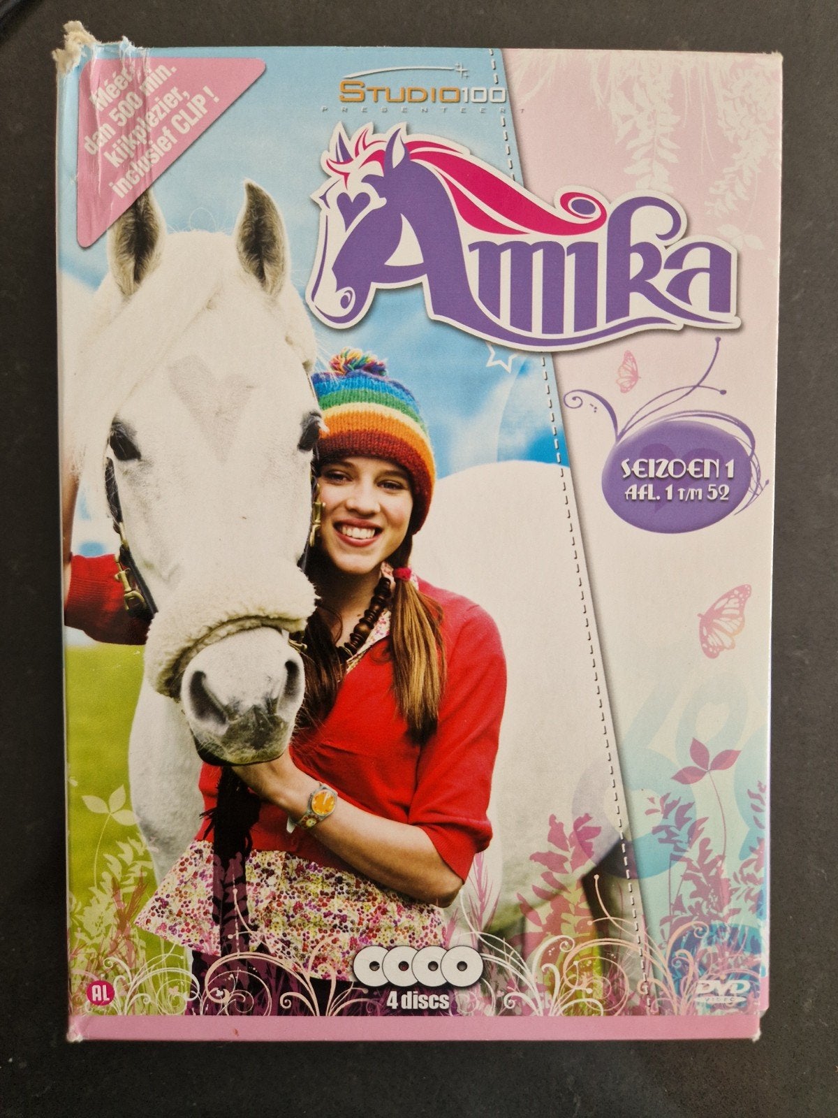 Amika Seizoen 1 DVD Box (Afl. 1 t/m 52), Gebruikt, Alle leeftijden, Tv-serie, Familie
