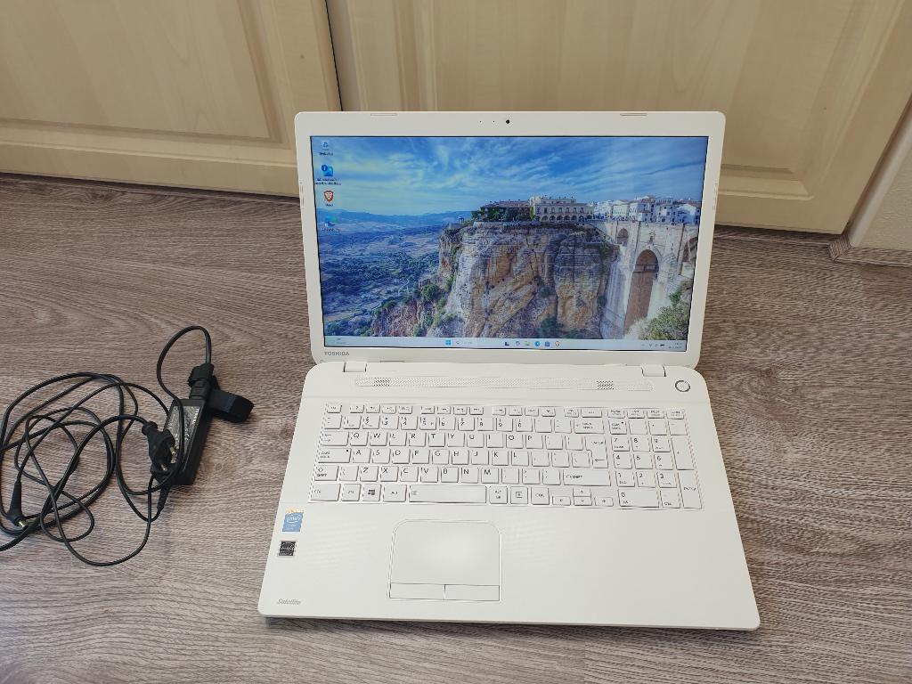 Toshiba Satellite C70, Minder dan 2 Ghz, Ophalen of Verzenden, SSD, Gebruikt