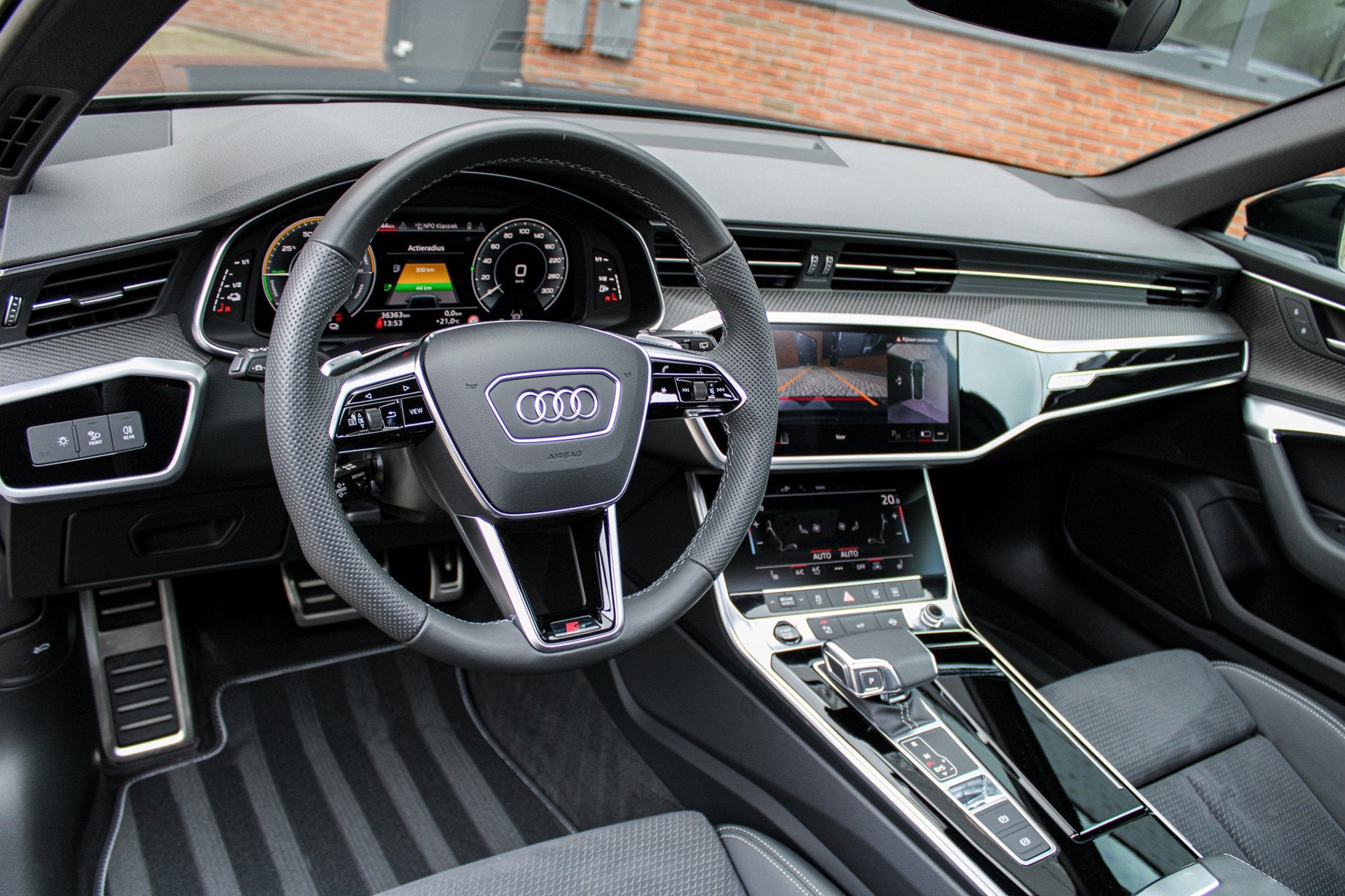 Audi A6 Avant 55 TFSI e quattro Competition | Individual Cam, Automaat, 14 kWh, Gebruikt, 4 cilinders