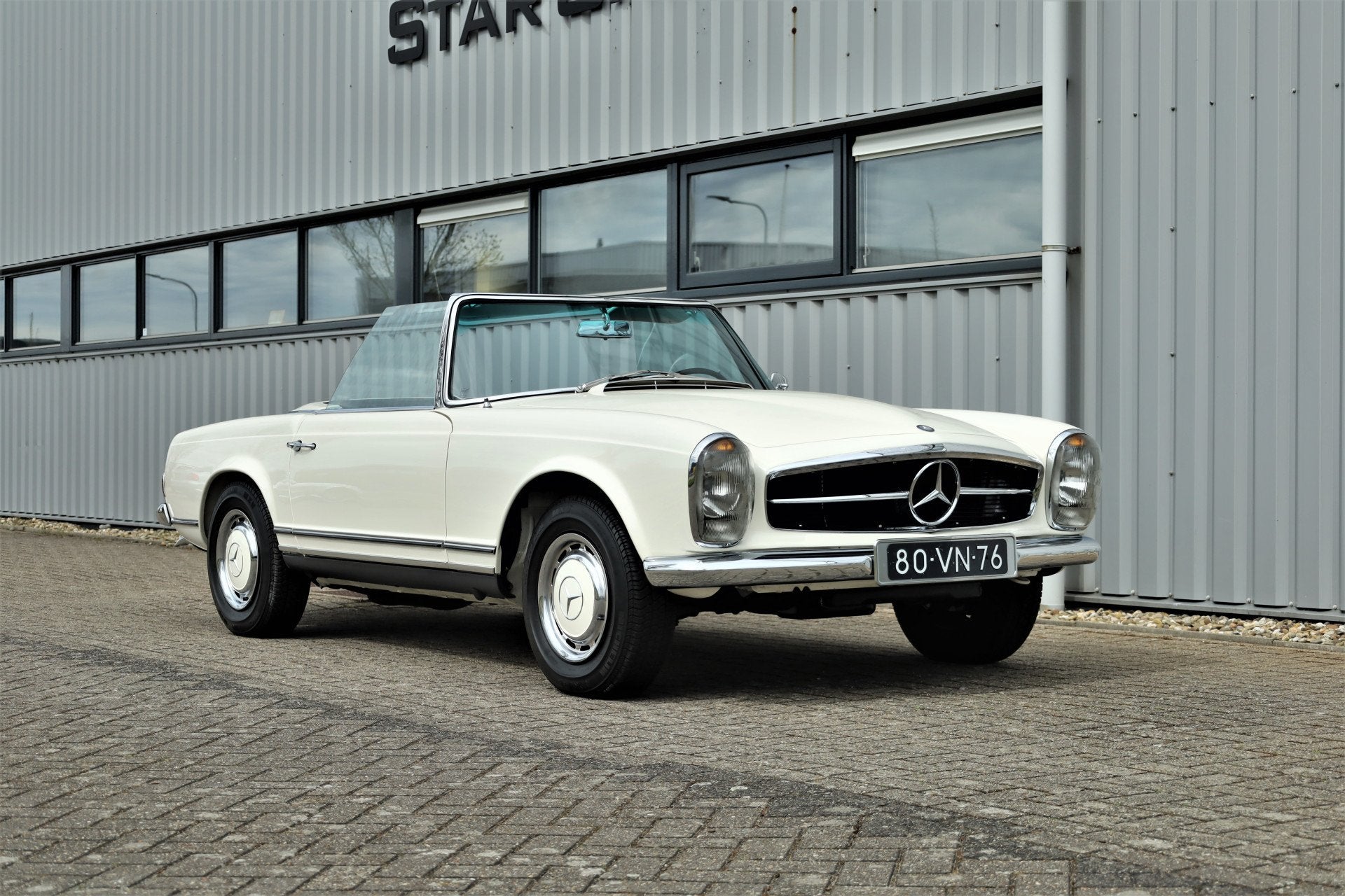 Mercedes-Benz SL-Klasse 230 SL W113 Pagode Gerestaureerd, Auto's, Achterwielaandrijving, 2306 cc, Zwart, Open dak