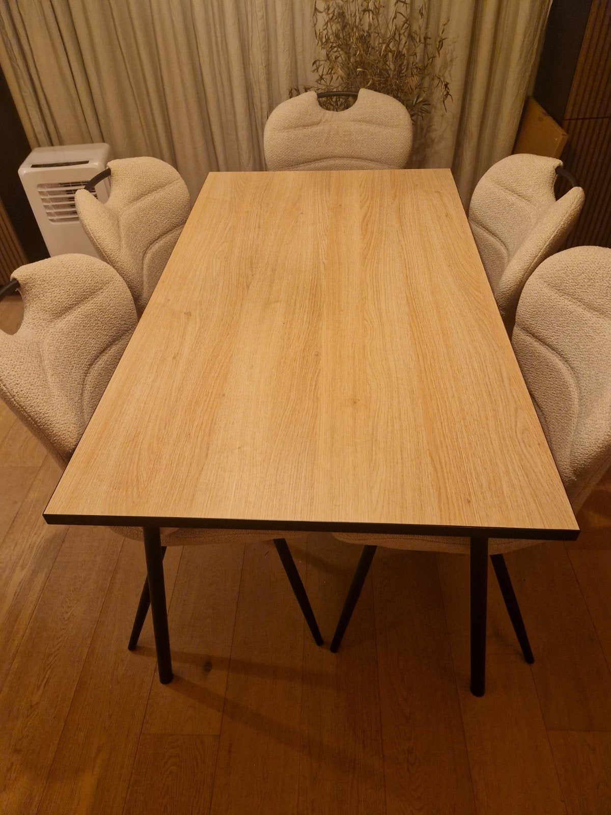 Eetkamertafel 140x80x75 eiken/zwart, Ophalen, Zo goed als nieuw, 4 tot 6 stoelen