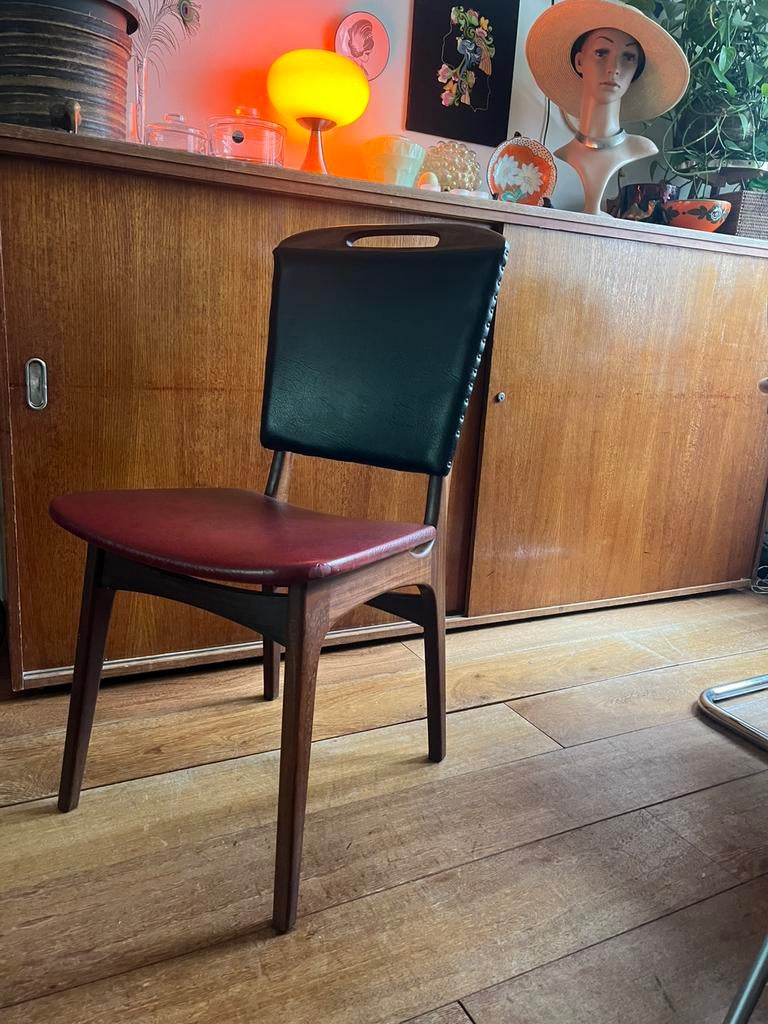 4 x Vintage teak houten eetkamerstoelen, Ophalen, Gebruikt, Mid century, Bruin