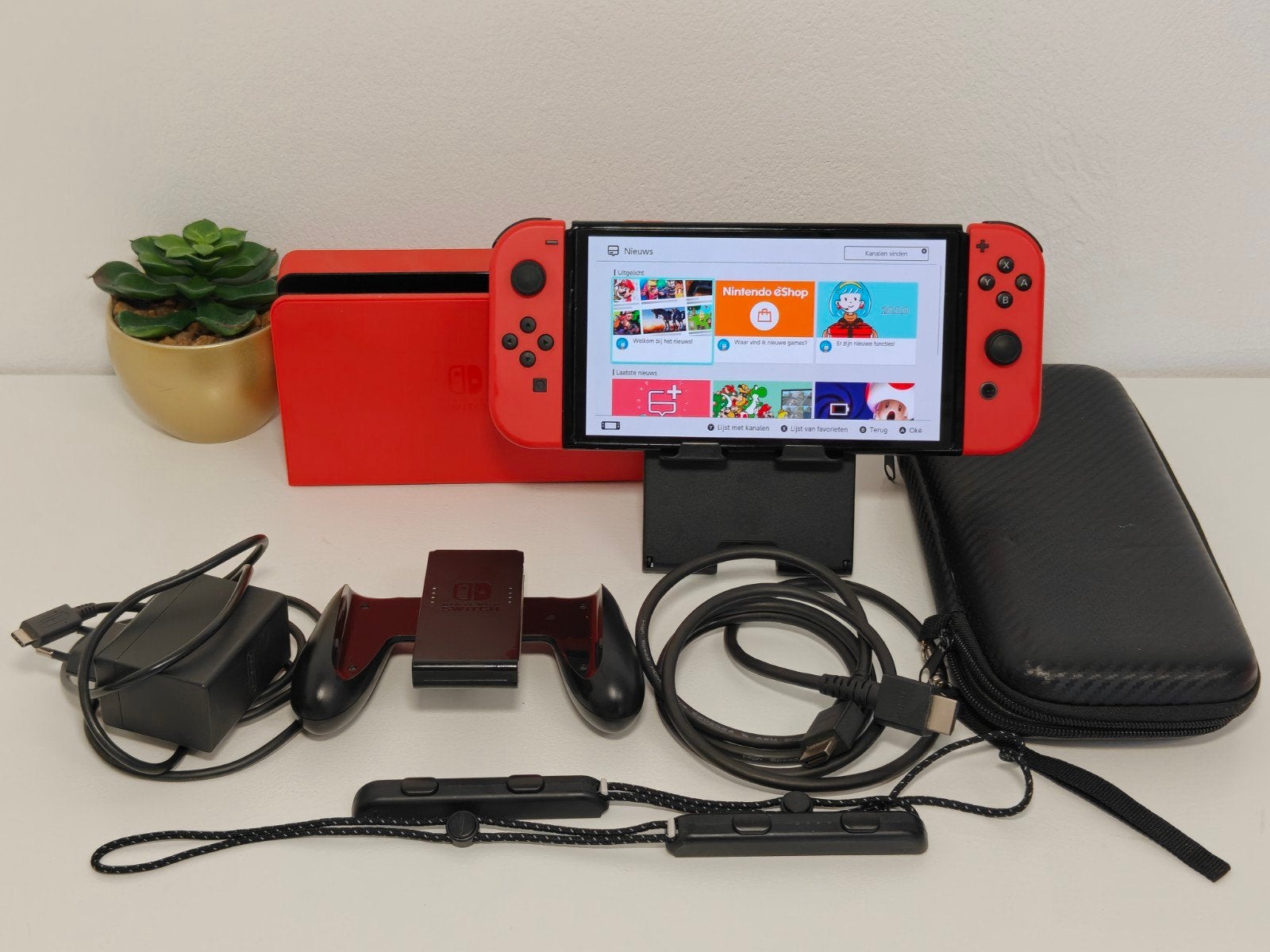 Nintendo Switch OLED Mario edition, Overige genres, Support@nintendo.com, Ophalen of Verzenden, 11-1 Kamitoba Hokodate-cho, Minami-ku, Kyoto 601-8501, Japan
