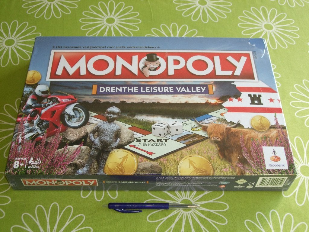 Nieuw in seal: Monopoly - Drenthe Leisure Valley, Vijf spelers of meer, Ophalen of Verzenden, Nieuw, Hasbro Gaming