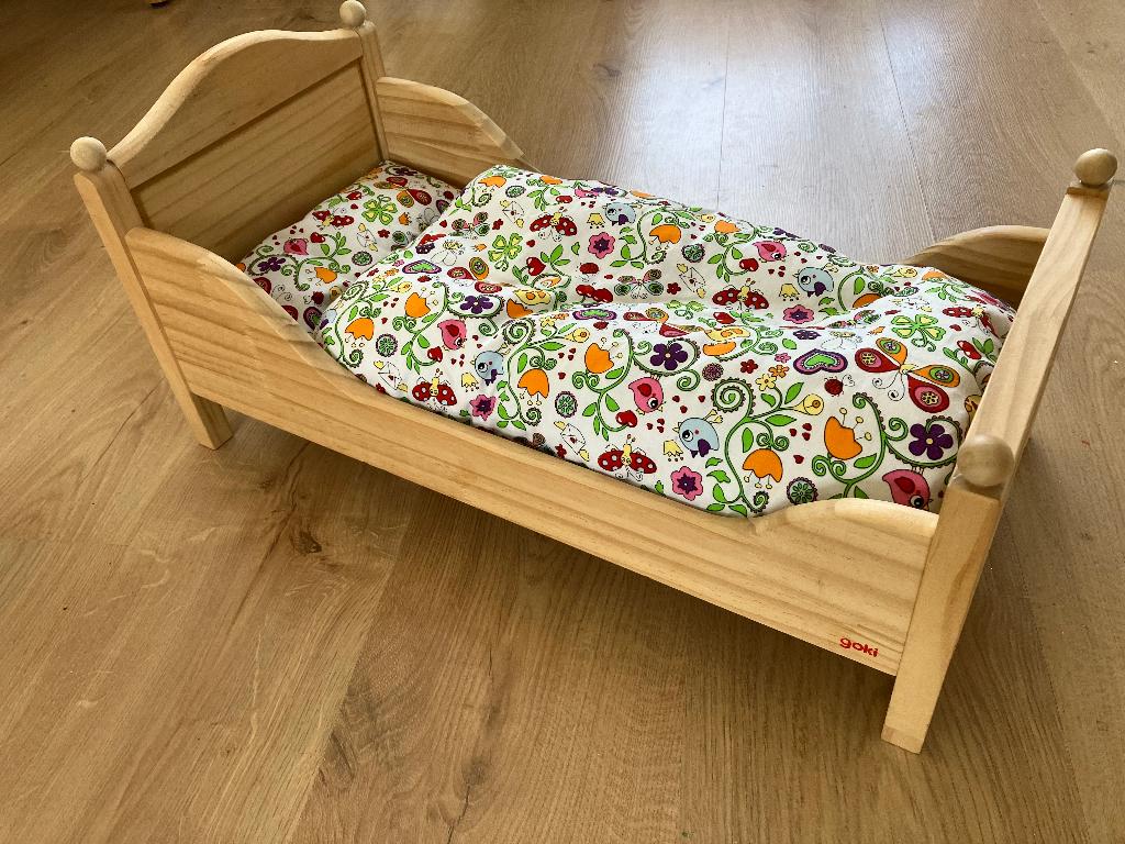 Poppenbed Goki, Kinderen en Baby's, Speelgoed | Poppen, Zo goed als nieuw, Ophalen of Verzenden