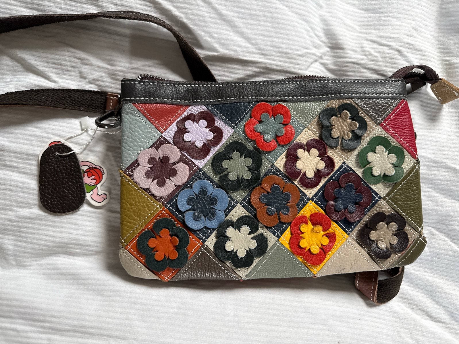 Vera Pelle Leren Schoudertasje met Bloemenpatchwork, Ophalen of Verzenden, Nieuw, Overige kleuren, Schoudertasje