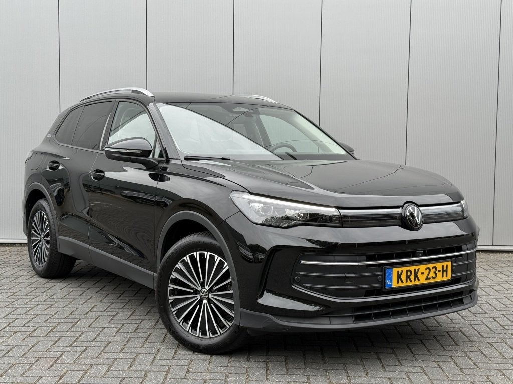 Volkswagen Tiguan 1.5 eTSI Life Edition GOAL Trekhaak 3D Cam, 12 maanden, Euro 6, 4 cilinders, Zwart