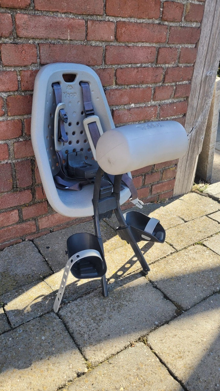 Yepp Fietsstoel Baby Kind - Voorzitje Incl Adapter, Fietsen en Brommers, Yepp, Ophalen of Verzenden, Gebruikt, Voetsteuntjes