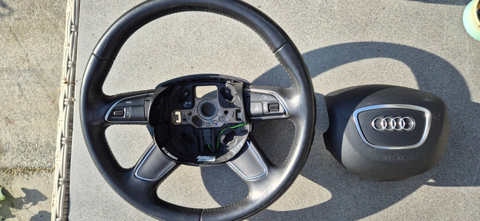 Foto 4 van Audi A4 Avant(2012) stuurwiel met airbag