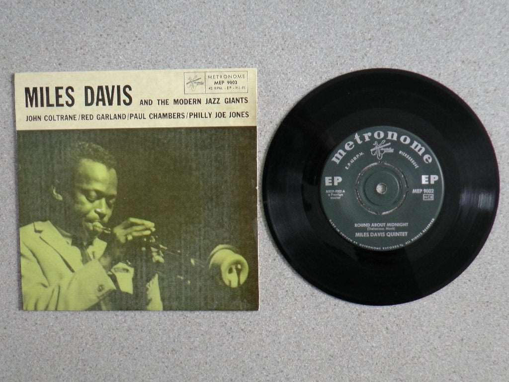 Miles Davis - Round about midnight VINYL SINGLE, Gebruikt, 7 inch, Single, Pop