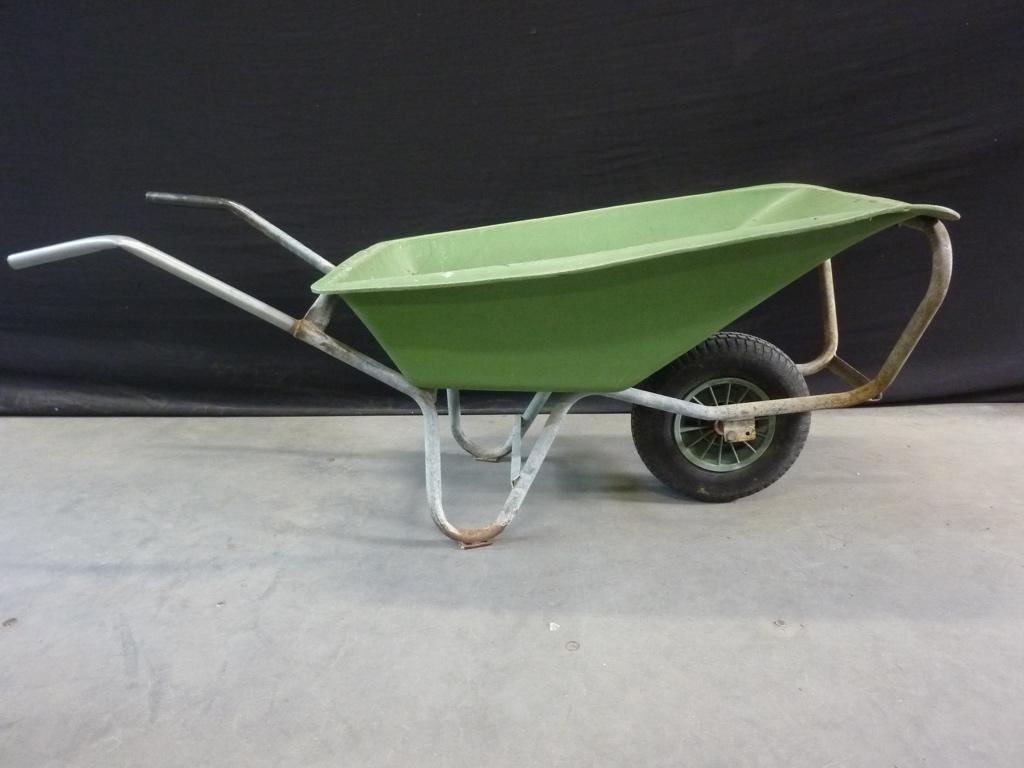 stalkruiwagen / kruiwagen / fourage kruiwagen Fort, Ophalen, Handelsonderneming Hendriksen, Munstermanstraat 6 - Hal 3 - Silvolde