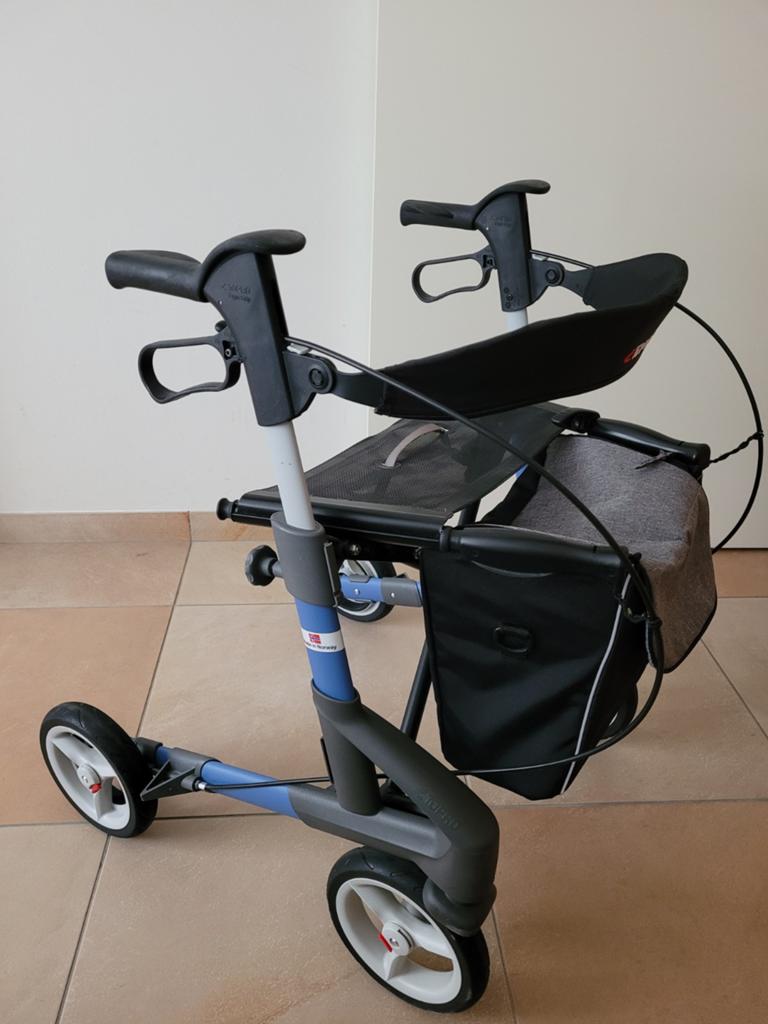 Rollator topro troja 5G als nieuw, geen beschadigingen., Diversen, Rollators, Ophalen, Opvouwbaar, Zo goed als nieuw