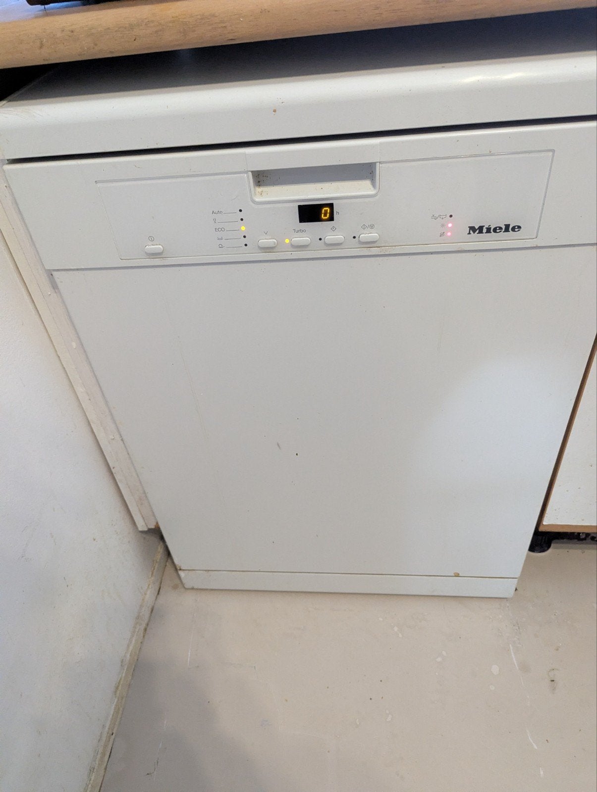 Miele Vaatwasser te koop, Witgoed en Apparatuur, Vaatwasmachines, Ophalen, Gebruikt, Eco programma, 85 tot 90 cm