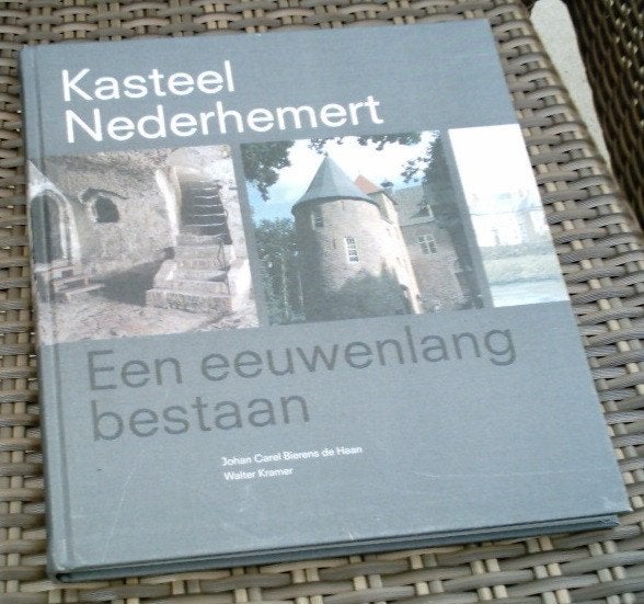 Kasteel Nederhemert, een eeuwenlang bestaan. Bierens de Haan, Ophalen of Verzenden, Zo goed als nieuw