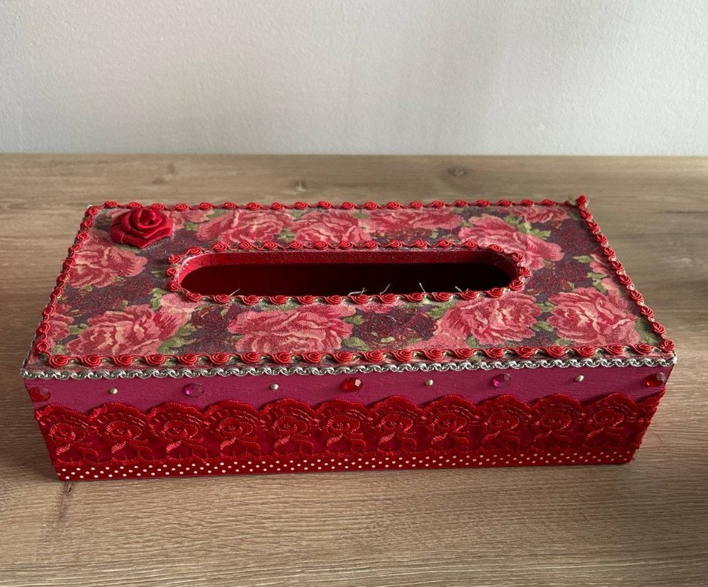 Handgemaakte houten tissuebox rozen decoratie I. Sockralla, Ophalen, Hout, Gebruikt, Roze