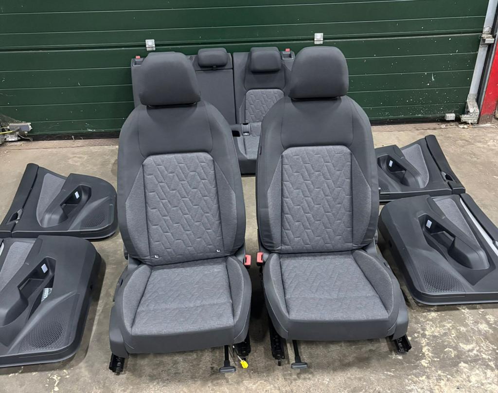 Volkwagen golf 8 interieur caddy, Auto-onderdelen, Interieur en Bekleding, Ophalen of Verzenden, Nieuw, Volkswagen