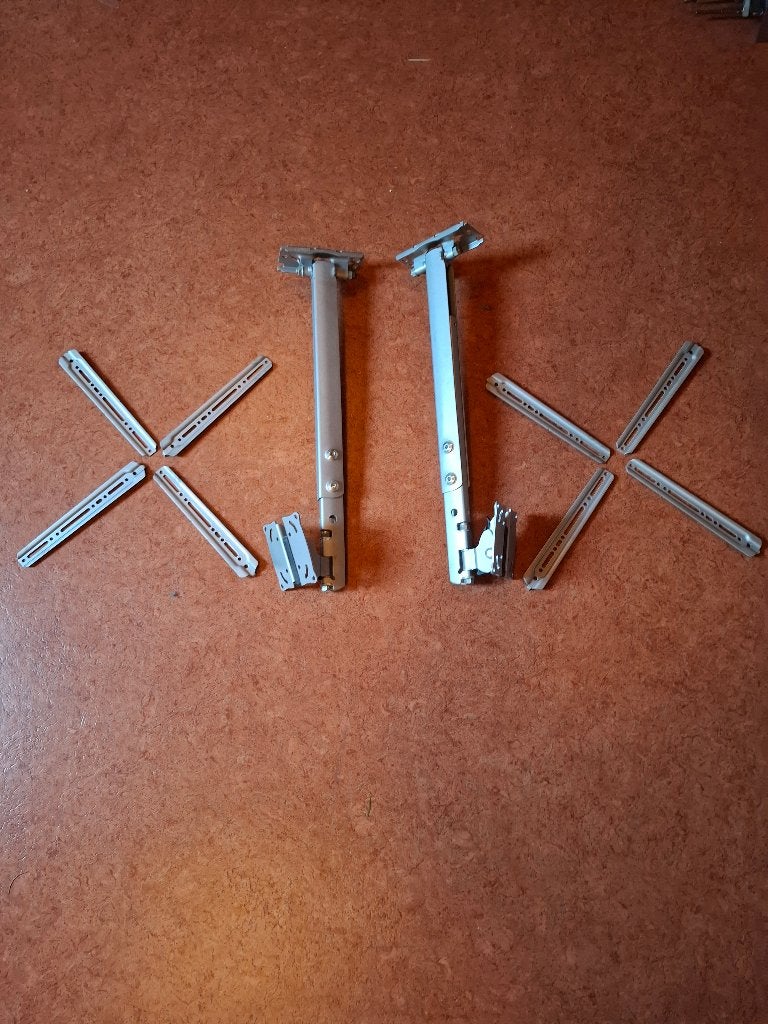 2x tv beugel voor ophangen tv aan balk of plafond, Gebruikt, Geen idee, Ophalen of Verzenden, Geen idee