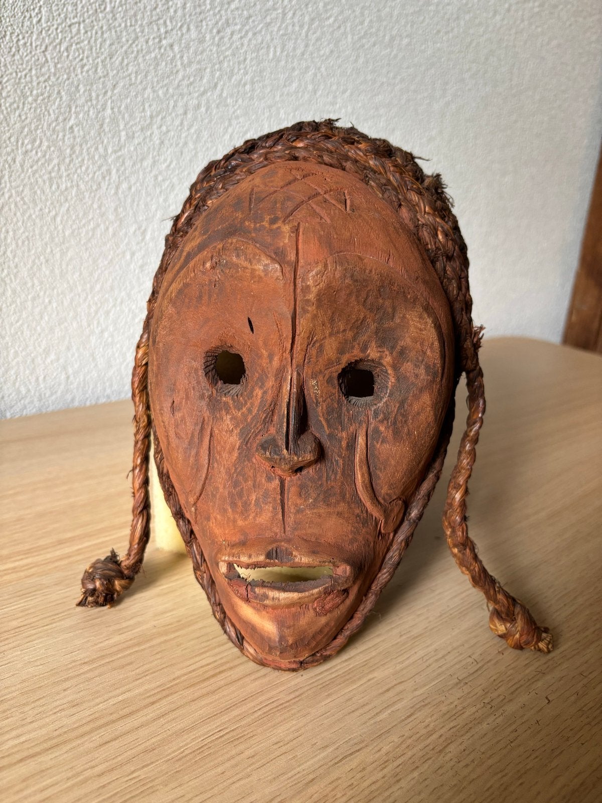 * Afrikaans helmmasker met Gevlochten Haar, Ophalen of Verzenden