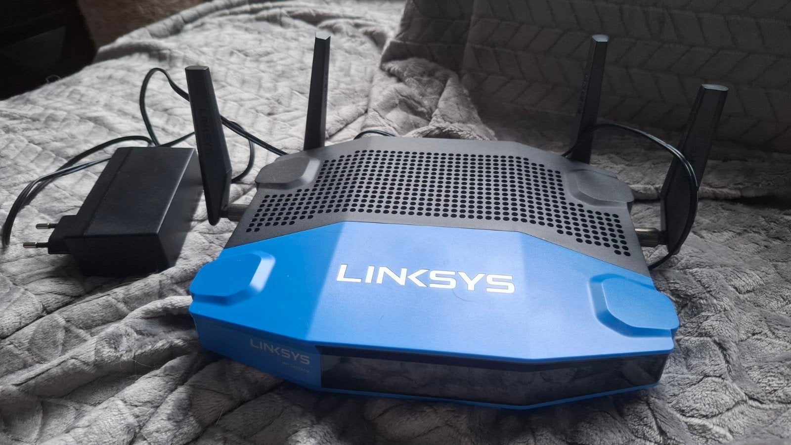 Linksys wrt 3200acm met openwrt, Computers en Software, Ophalen of Verzenden, Zo goed als nieuw, Router, Linksys