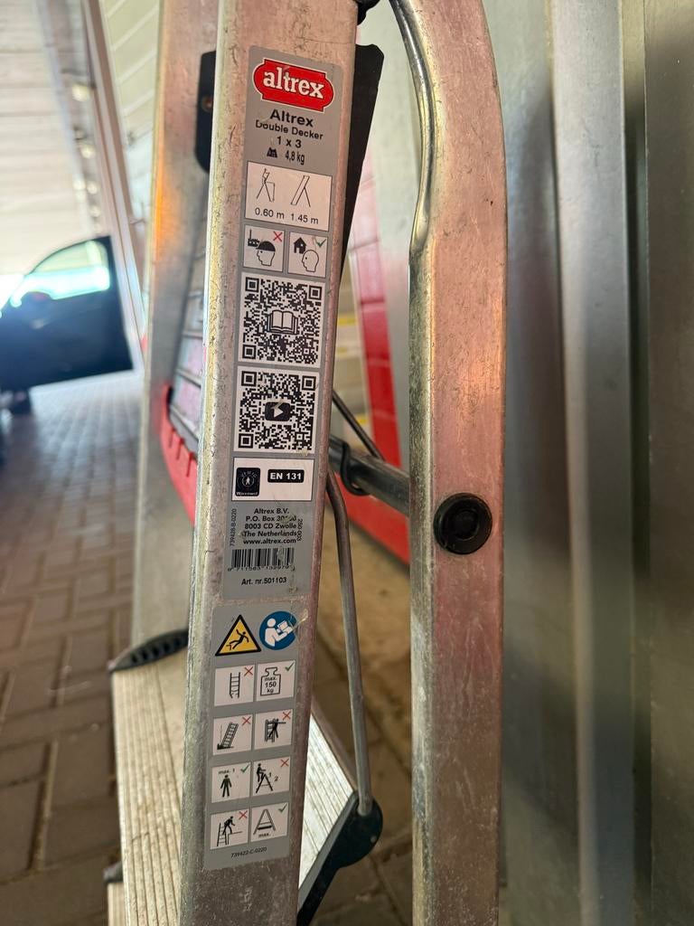 Altrex Dubbeldekker Trap - Compact en Veilig, Ophalen, Gebruikt, Trap, Opvouwbaar of Inschuifbaar